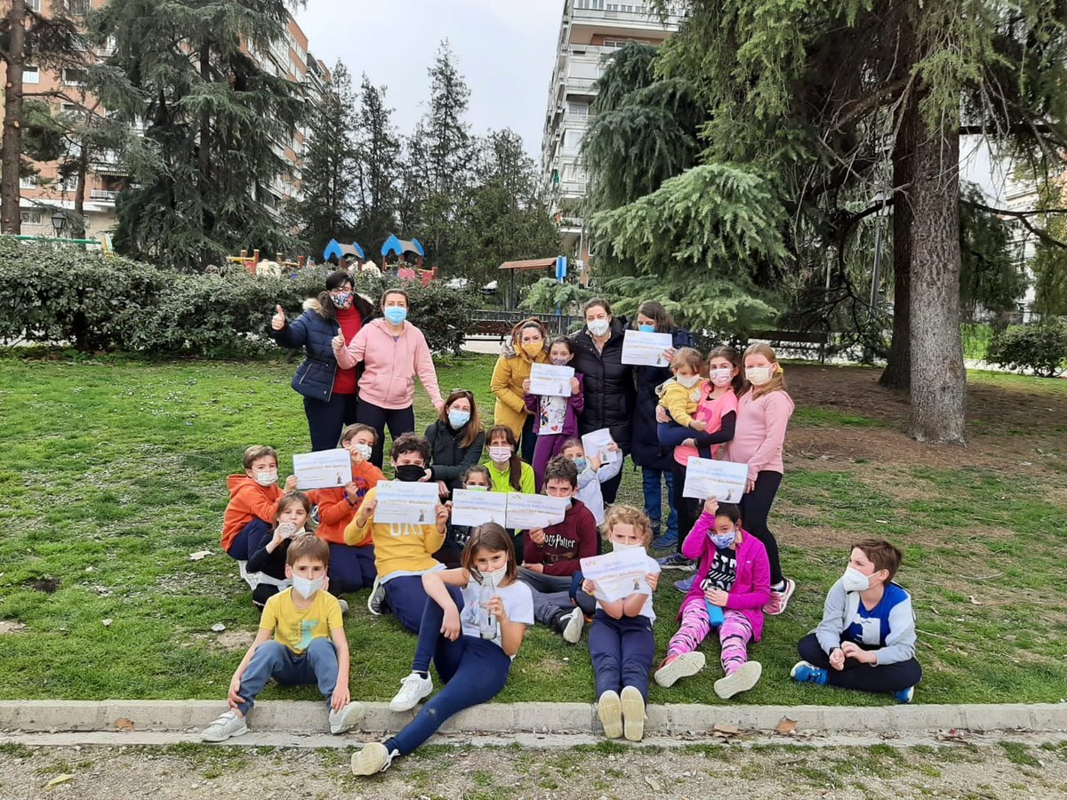 ApaSenora's tweet photo. ¡Bravo por nuestras chicas y chicos del cole! #kmsolidarios @calasnatividad https://t.co/SI0aB7hlVV