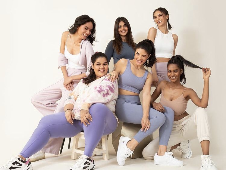 TeamJaquelinee's tweet photo. #HappyWomensDay ! #InternationalWomensDay @Asli_Jacqueline Just Launched Her Brand #SheRox ! For Women!
#JacquelineFernandez #TeamSheRox https://t.co/upplkoleo9