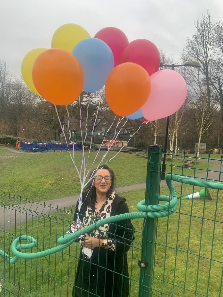 RhayPrimaryHead's tweet photo. We are ready for you Roundhay!! #TooExciting https://t.co/VLilDSWAAh