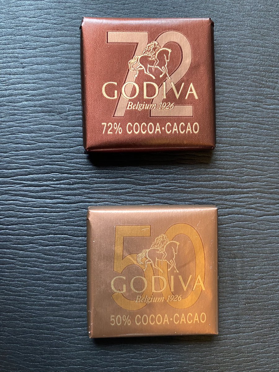 slc6271's tweet photo. おはようございます😃
元からチョコレート🍫好きでした。カカオがカラダにいい(血圧低下、動脈硬化予防、脳の活性化、それと美容効果)とのことでMEIJIのチョコレート効果を食べていましたが、ゴディバでもこんなチョコレートを出していたんですね。
#ゴディバ
#COCOACACAO
#MEIJI
#チョコレート効果 https://t.co/P9aVXCw3Dm