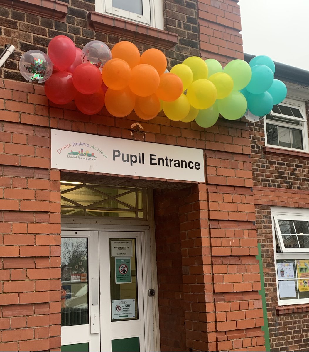 LiscardPrimary's tweet photo. Preparations are currently underway for the arrival of all our wonderful children.  We are so excited to have everyone back in the building.  A massive thank you to all our parents/carers for working so hard to keep our community safe! ~ #welcomeback #rainbow https://t.co/qGyZ3tJtiz