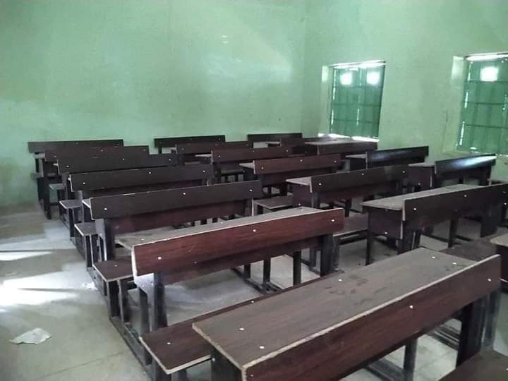 AWT_Agenda's tweet photo. #SokotoAProjectADay
Newly constructed Government Girls Science Secondary School Bodinga. It is one of the many Girl-only Schools being constructed by H.E @AWTambuwal to support Girl Child Education in Sokoto State.
#TambuwalisWorking https://t.co/EMFkosBa6r