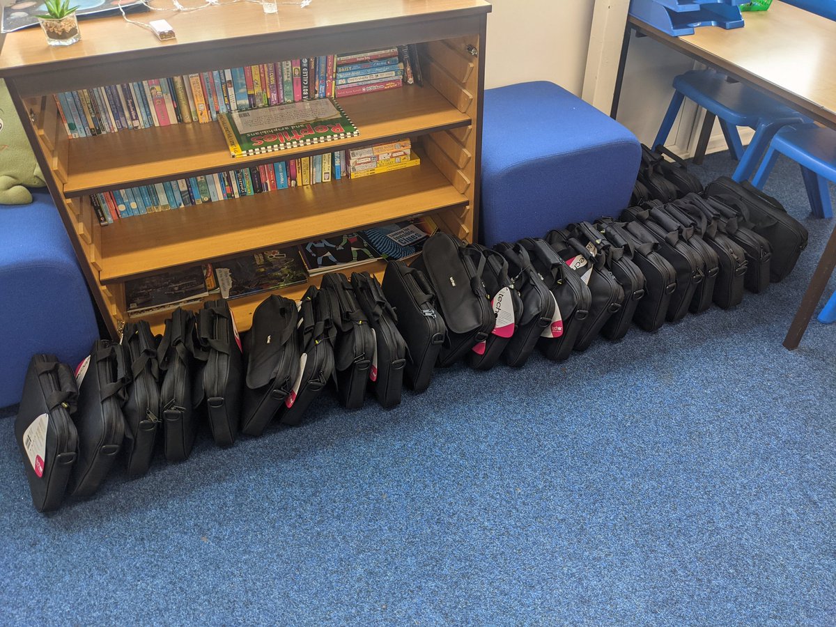 SpringCottagePS's tweet image. We are ready for you all Upper KS2! One to one devices for all of Year 5 and 6 children in phase one of our rollout #SpringCottageICT #SpringCottsge6TU