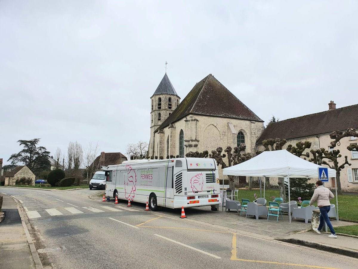 instituthds's tweet photo. Après avoir reçu 30 femmes à Bréval et Orsonville la semaine dernière, le #BusSanteFemmes s'arrête cette semaine 📍au Plessis-Robinson mardi 9 et vendredi 12 mars et 📍à Fontenay-aux-Roses jeudi 11 mars.
@hautsdeseine
#PréventionSanté #Dépistages #ConseilsDeVie https://t.co/w7pThDM0JW