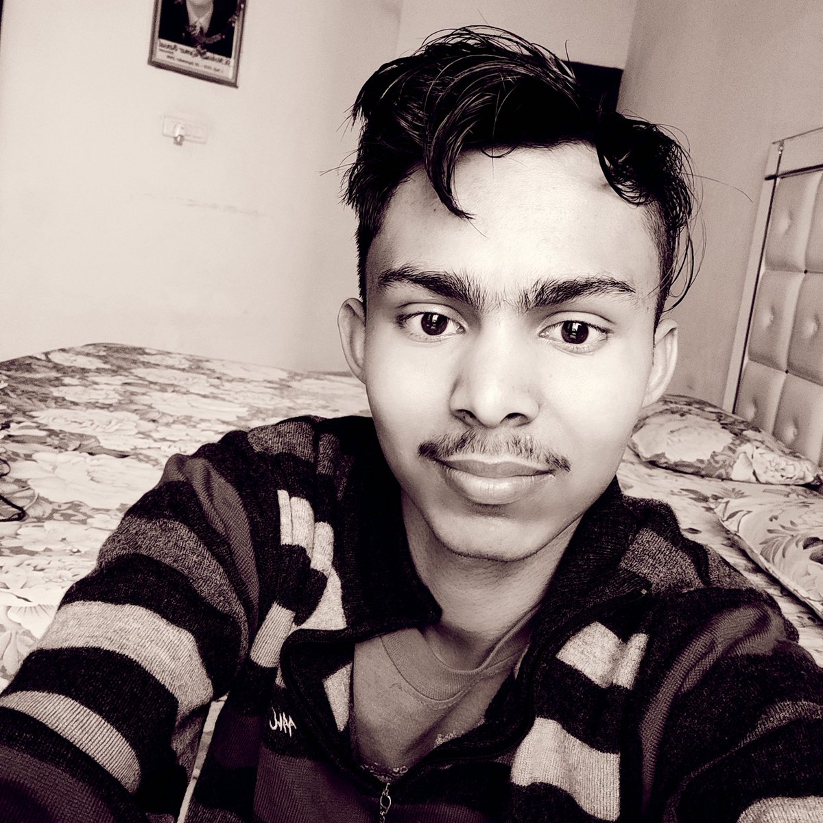 Manojmu34782896's tweet photo. #NewProfilePic https://t.co/XHCGxr4dJN