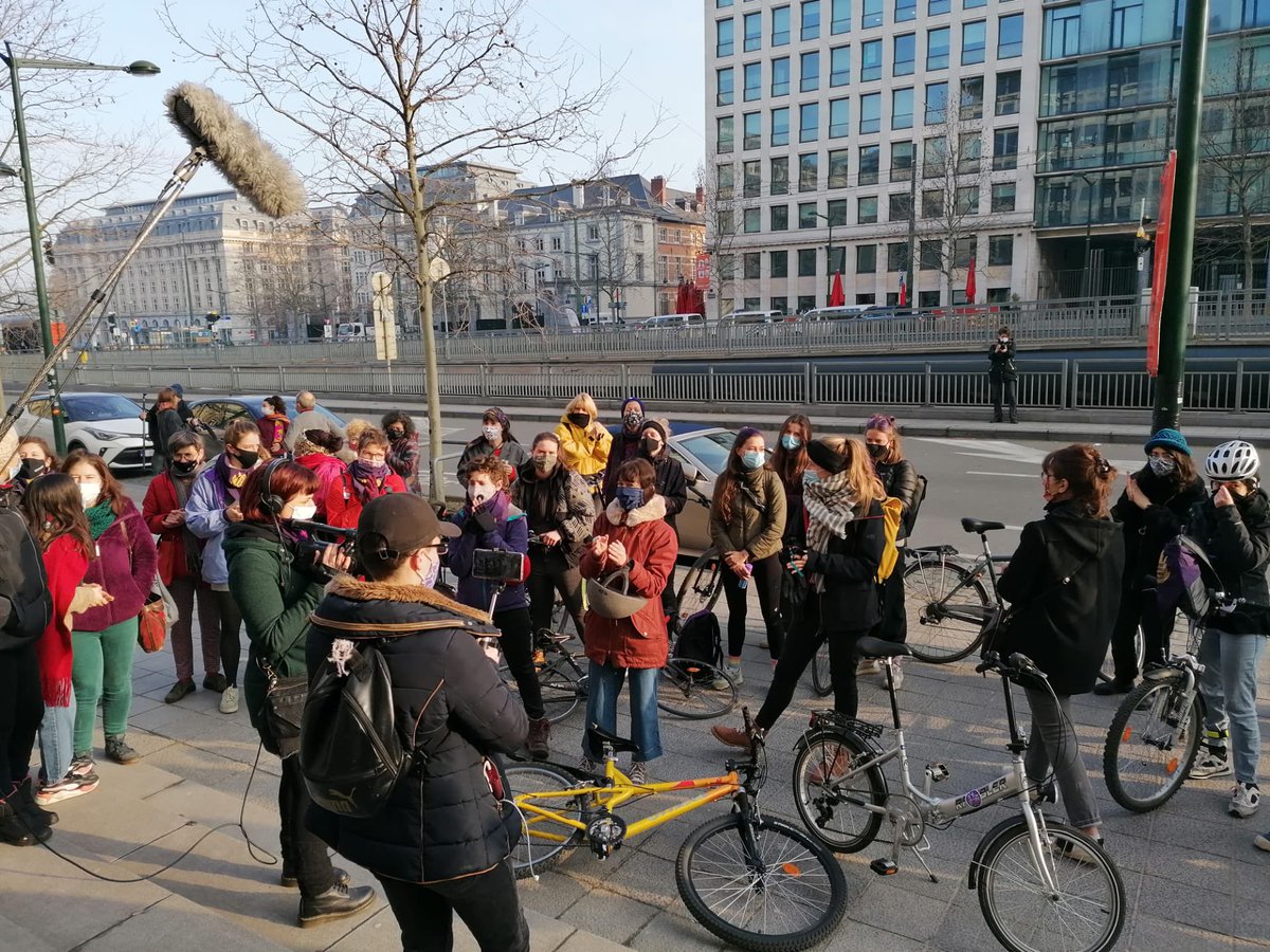 ProgressLawyers's tweet photo. Il y a beaucoup d'intérêt pour l'action des droits des femmes dans le domaine de la justice.

#8maars
#8M
@8_maars https://t.co/ax3kOChX5R