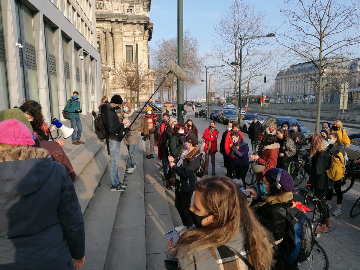 Il y a beaucoup d'intérêt pour l'action des droits des femmes dans le domaine de la justice.

#8maars
#8M
<a href="/8_maars/">Collecti.e.f 8 maars</a>