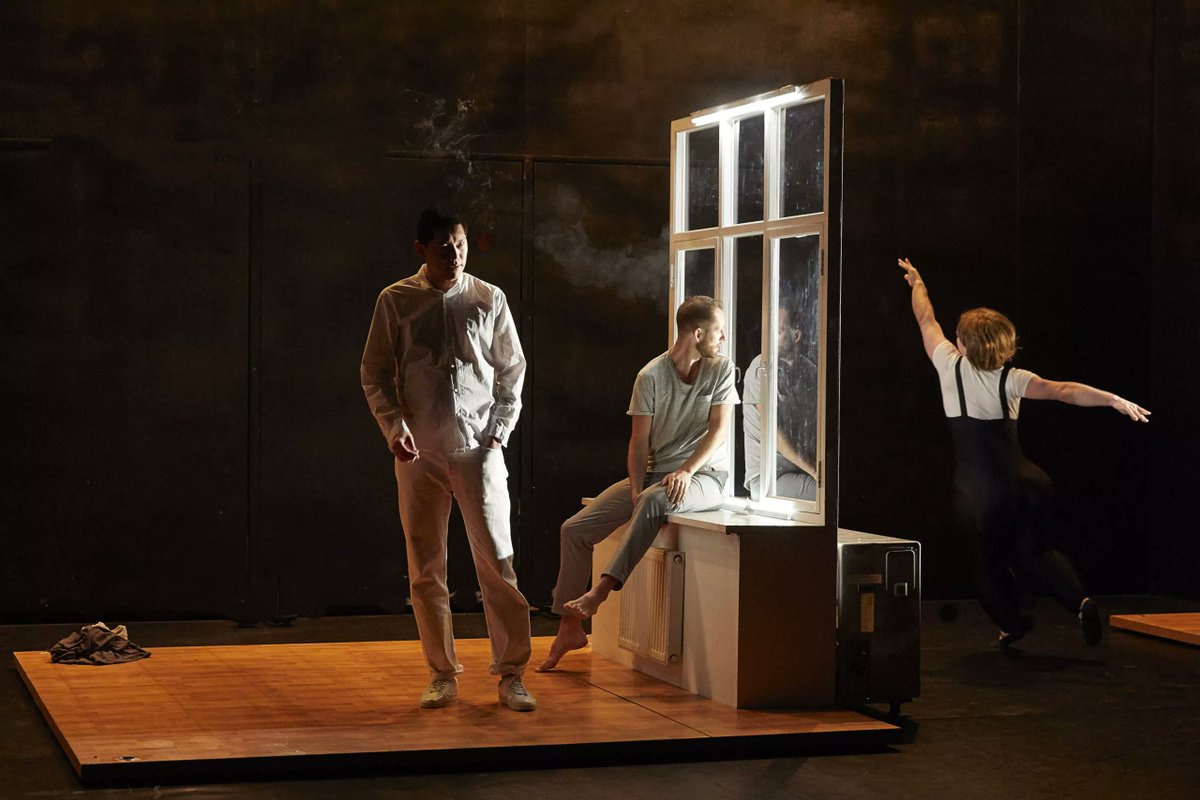 [enquête] de <a href="/VincentBouquet/">Vincent Bouquet</a> et <a href="/NoisettePhilip1/">Noisette Philippe</a> A quoi ressemblera la rentrée ? : le casse-tête des prochaines saisons bit.ly/quidsaison2122 L’embouteillage tant craint se profile entre report, annulation et création. @celestins