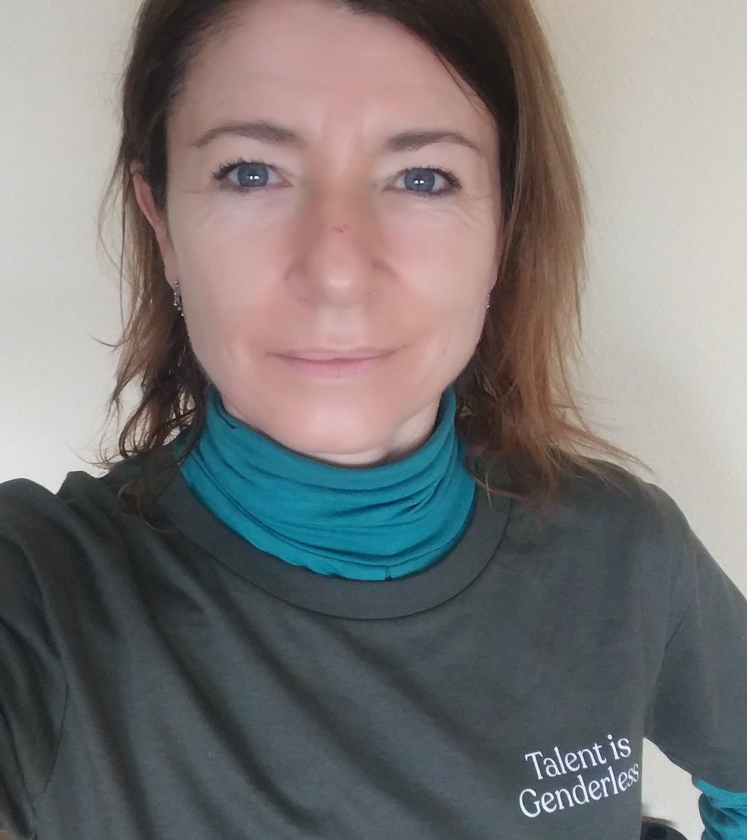 AIsabelIbanez's tweet photo. #TalentisGenderless El talento no tiene género, ¡feliz día de la mujer! #DiaInternacionalDeLaMujer @AccentureSpain @mar_de_la_hija @juanagalvezg @AranchaGil72 https://t.co/cGKmnPx2BU