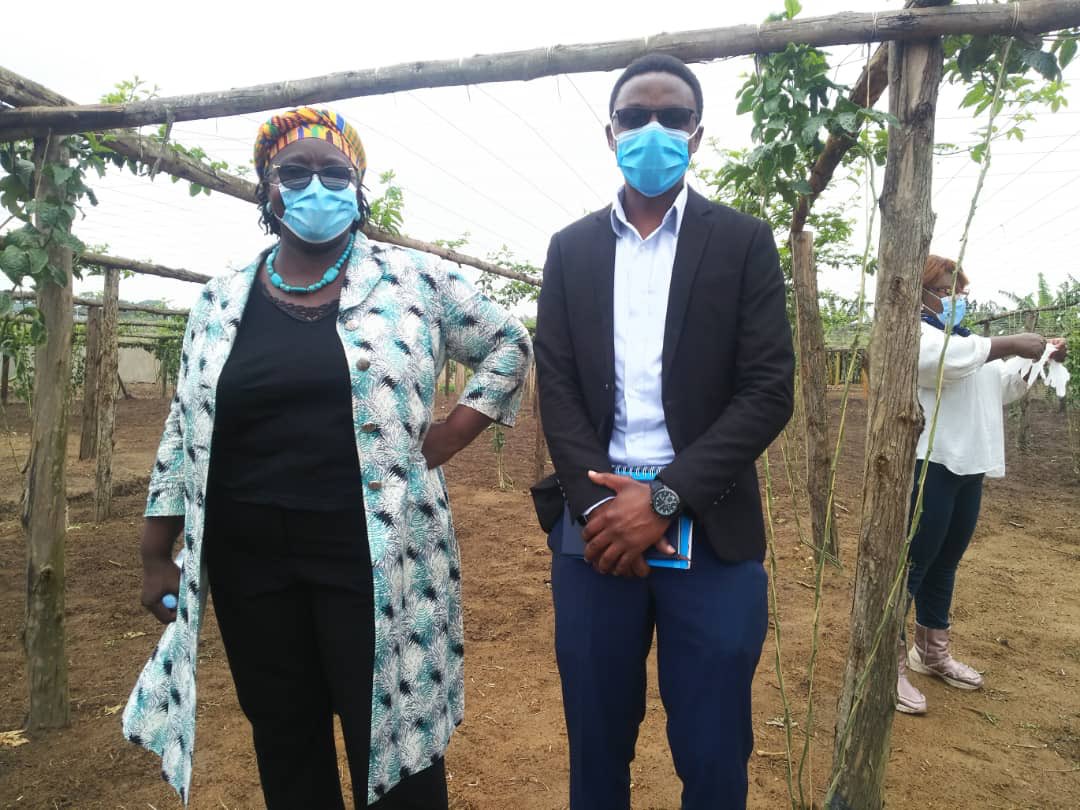 donaldrukanga1's tweet photo. My #WomenHeroes Thread
@UNDPUganda Representative @ElsieAttafuah
#WomenChampion #DevelopmentChampion
@Jalule_001 https://t.co/HHY8G6b1eR