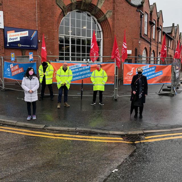 salford_mayor's tweet image. Early morning start today with @RLong_Bailey &amp;amp; @TJKelly18 at the Queens Road Depot showing our solidarity &amp;amp; support for our key worker bus drivers who are on strike against shocking attacks on pay &amp;amp; conditions &amp;amp; industrial relations from their employer. #StopFireAndRehire ✊🏻✊🏻