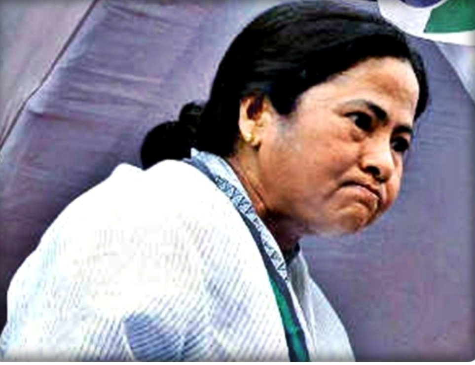 iamitperiwal's tweet photo. #TMC की हालत देखो।
सरला मुर्मू को टिकट मिलने के बाद भी उन्होंने पार्टी छोड़ दी।
#ModiDada का कमाल
@TajinderBagga https://t.co/n90P03Qmt3