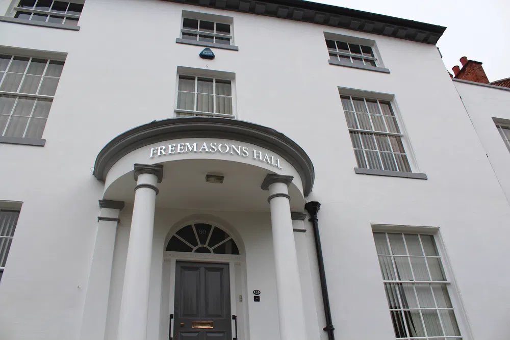 Today marks the first day of lockdown coming to an end. Let’s hope the good news continue and soon we’ll be walking through these doors very soon! <a href="/LeicsFreemasons/">LeicsRut Freemasons</a> #freemasons #Leicester