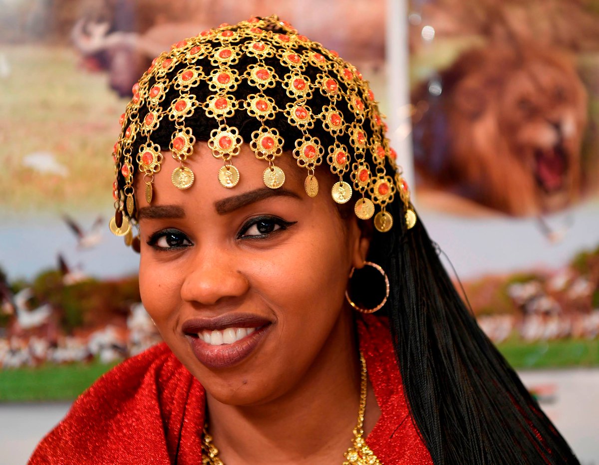 bbchausa's tweet photo. Yau ce Ranar Mata ta Duniya!
Wace mace ce ba za ku iya mantawa da ita ba saboda irin gudunmuwar da ta bayar a rayuwarku? https://t.co/SQoMDWeqhy