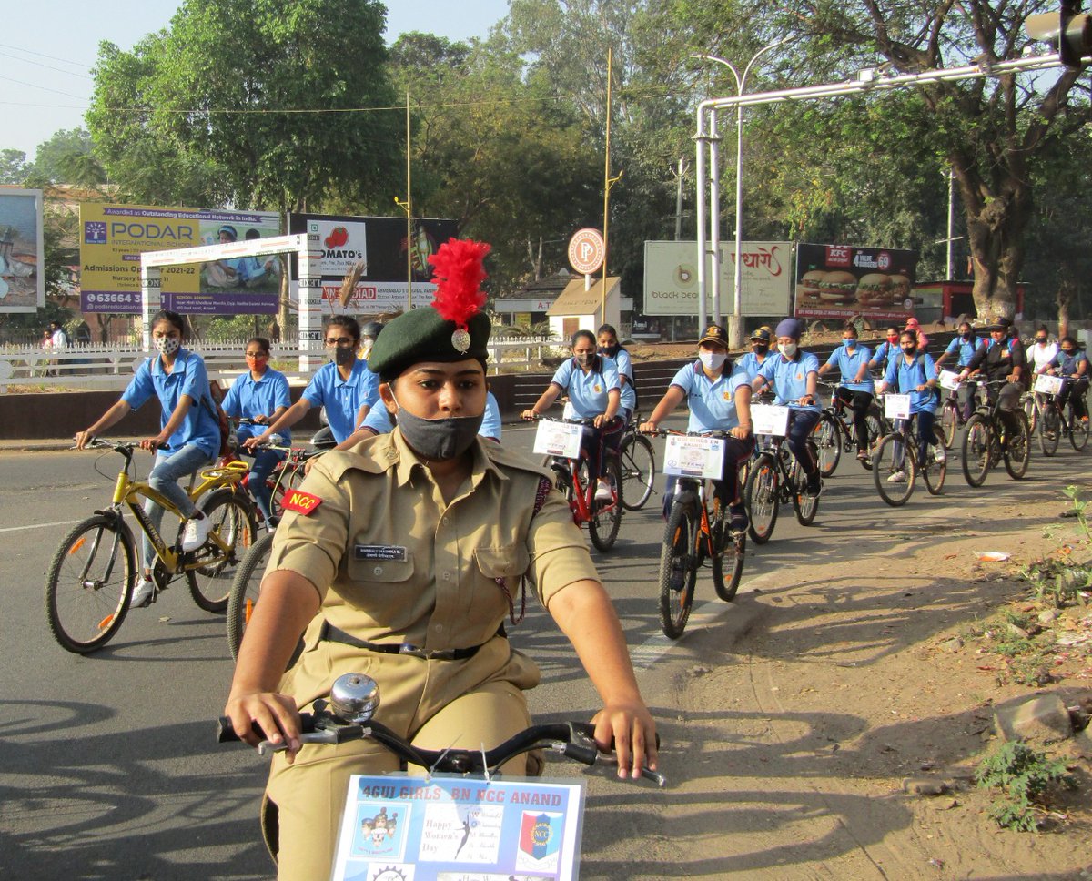 HQ_DG_NCC's tweet photo. #NationalCadetCorps 
#Gujarat 
International Women’s Day on 8th March was celebrated by #4GujGirlsBn, Anand. A cycle rally was organized to create awareness about Women Empowerment. 104 Girl Cadets  and Staff enthusiastically participated 
In the event.
@SpokespersonMoD https://t.co/g2QV7K9AQE