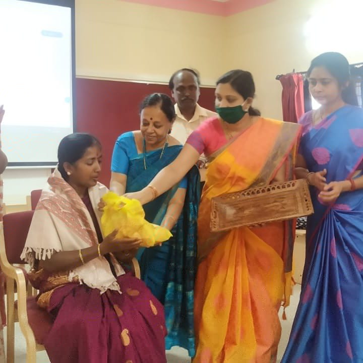 vasudhamasale's tweet photo. On account of World Womens' Day, Mrs. Dhanalakshmi, Founder of Vasudha Food Products was falicitated ICAR JSS-KVK
#ICAR #KVK #jsspmvt https://t.co/r09R7RLGbn