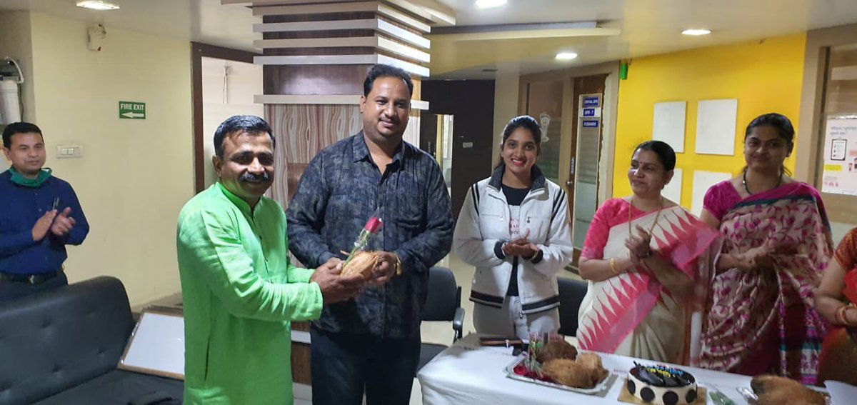 joinvssena's tweet photo. अंतरराष्ट्रीय महिला दिवस की हार्दिक शुभकामनाएं।सनातन आस्था में मातृशक्ति अहम स्थान है ।आइए, हम मातृशक्ति के सम्मान, सुरक्षा एवं सशक्तिकरण हेतु समान अवसर उपलब्ध कराने के लिए संकल्पित हों।विश्व श्रीराम सेना समाजिक संगठन  द्वारा शुभ दिवस पर नारी सम्मान ���वं आरोग्य शिबिर का आयोजन हुआ https://t.co/YlMoGHfZRR