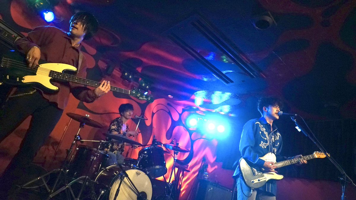 VirginCrabBand's tweet photo. 🌝LAST NIGHT🌝

03/07
「JAVAMEYA release GIG」

ご来場有難うございました
不純物ナシの演奏を披露してくれた
@_THE_JIVES 
@TheSpankyMuds 
にも感謝を

引き続きNEWアルバム
「JAVAMEYA」を愛してあげてください

photo by 久保田ヤスタカ

#JAVAMEYA https://t.co/jOqNVbRGlT