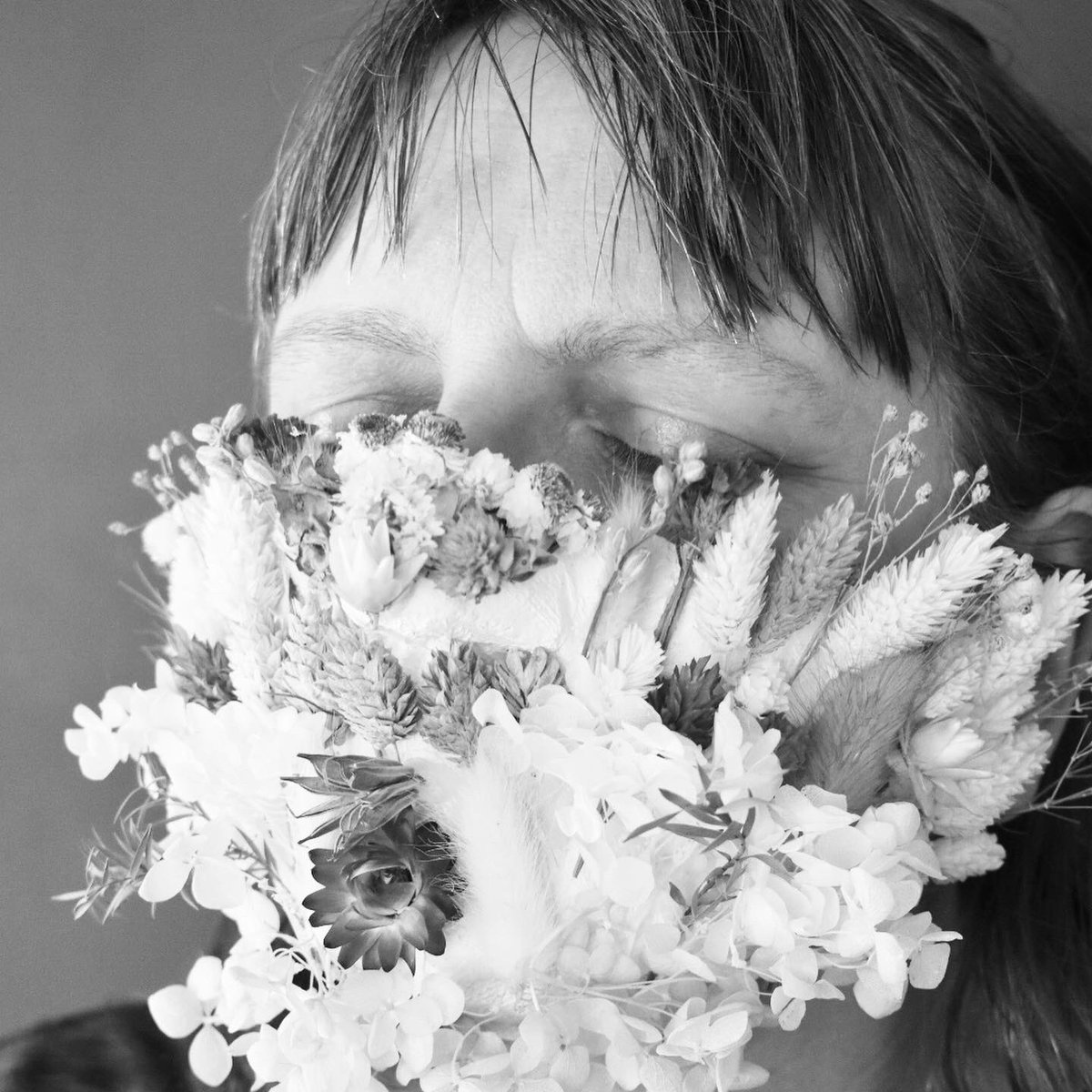 #internationalwomensday #masks #eightstagesofhomicide #homicidetimeline #flowers #driedflowers #silencedwomen #hiddenvoices #vawg #femicide #iwd2021 #phdresearch #fineart #practiceledresearch
