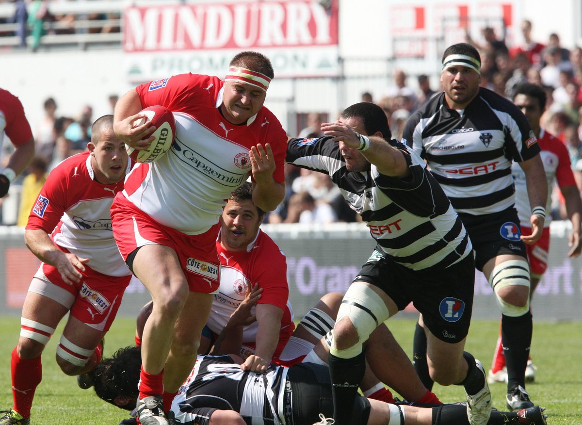 Devenu tétraplégique à la suite d’un accident de rugby en 2013, l’ancien Biarrot Alexandre Barozzi recherche un auxiliaire de vie, pour l’aider dans sa vie de tous les jours.
sudouest.fr/2021/03/08/ale…