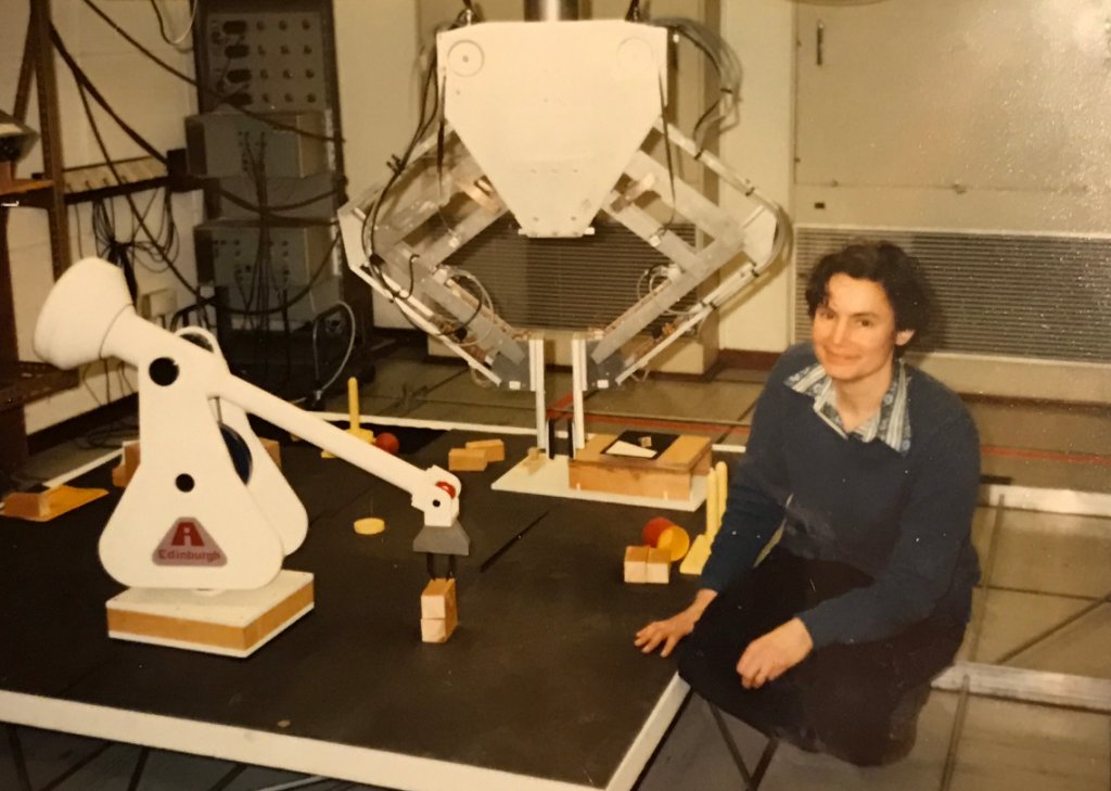 Mae Myra Wilson <a href="/mxw01/">Myra Wilson</a> wedi ysgrifennu am ei thiwtor israddedig, robotegwr Pat Fothergill ar gyfer Diwrnod Rhyngwladol y Menywod 2021 #DRhM2021 #IWD2021 inclusion.dcs.aber.ac.uk/2021/02/27/pat…