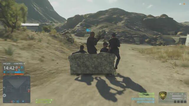 @ShintaniManabu BF4の駆動式ソファーを思い出しました 