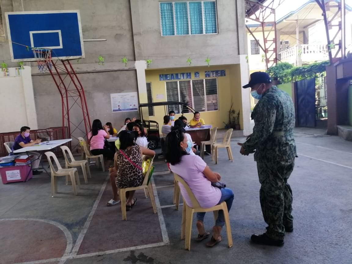 PsBauang's tweet photo. March 8, 2021 Personnel of Bauang MPS conducted coordination and info dialogue observance of strict implementation of Wearing of Face Mask and Observance of Social Distancing
@pnppro1 
@PNPLUPPO 
@pnpdpcr https://t.co/Ik09EAPTOr