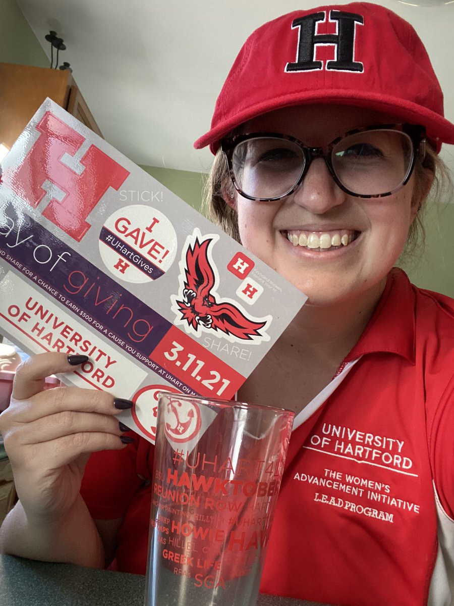 katie_bosetti's tweet photo. Hey @UHartfordAlumni Today’s #UHartPride look is brought to you by the LEAD Program and the UHart bookstore! Both custom made in crimson and v comfortable. (Also peep the Hawktober 2017 pint glass!) #UHartGives https://t.co/QGzg4iztzd