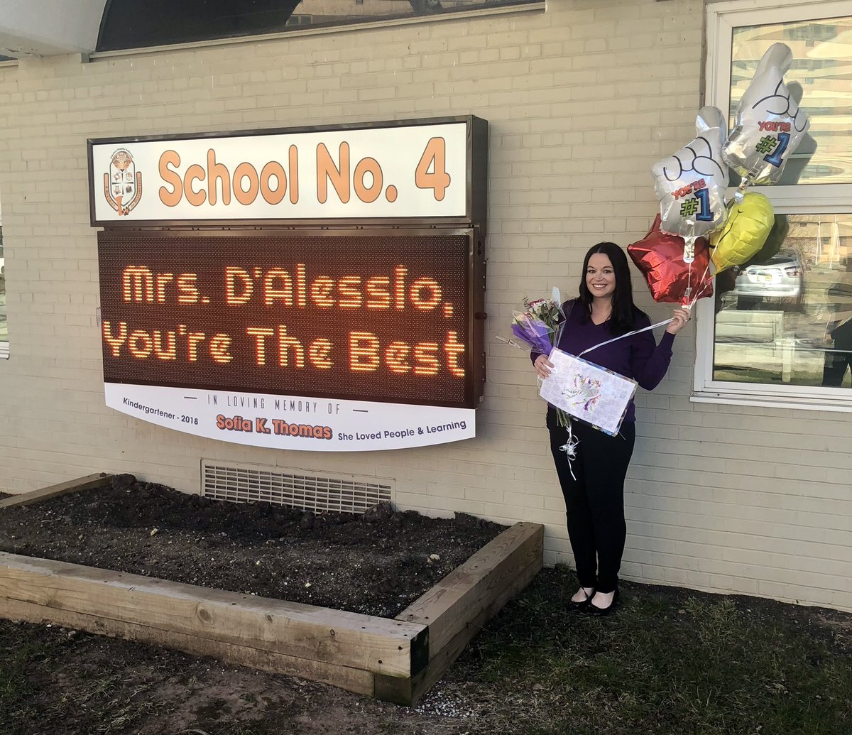 LINDENnjES4 tweet media