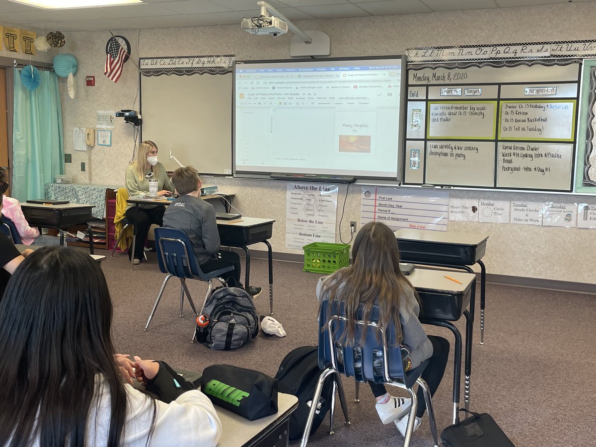 MrsErickson5's tweet photo. Kicking off the poetry unit with ⁦@SouthMrsG⁩ ⁦@southms_gf⁩ ⁦@GFSchools⁩ https://t.co/xMQ7Do7NO4