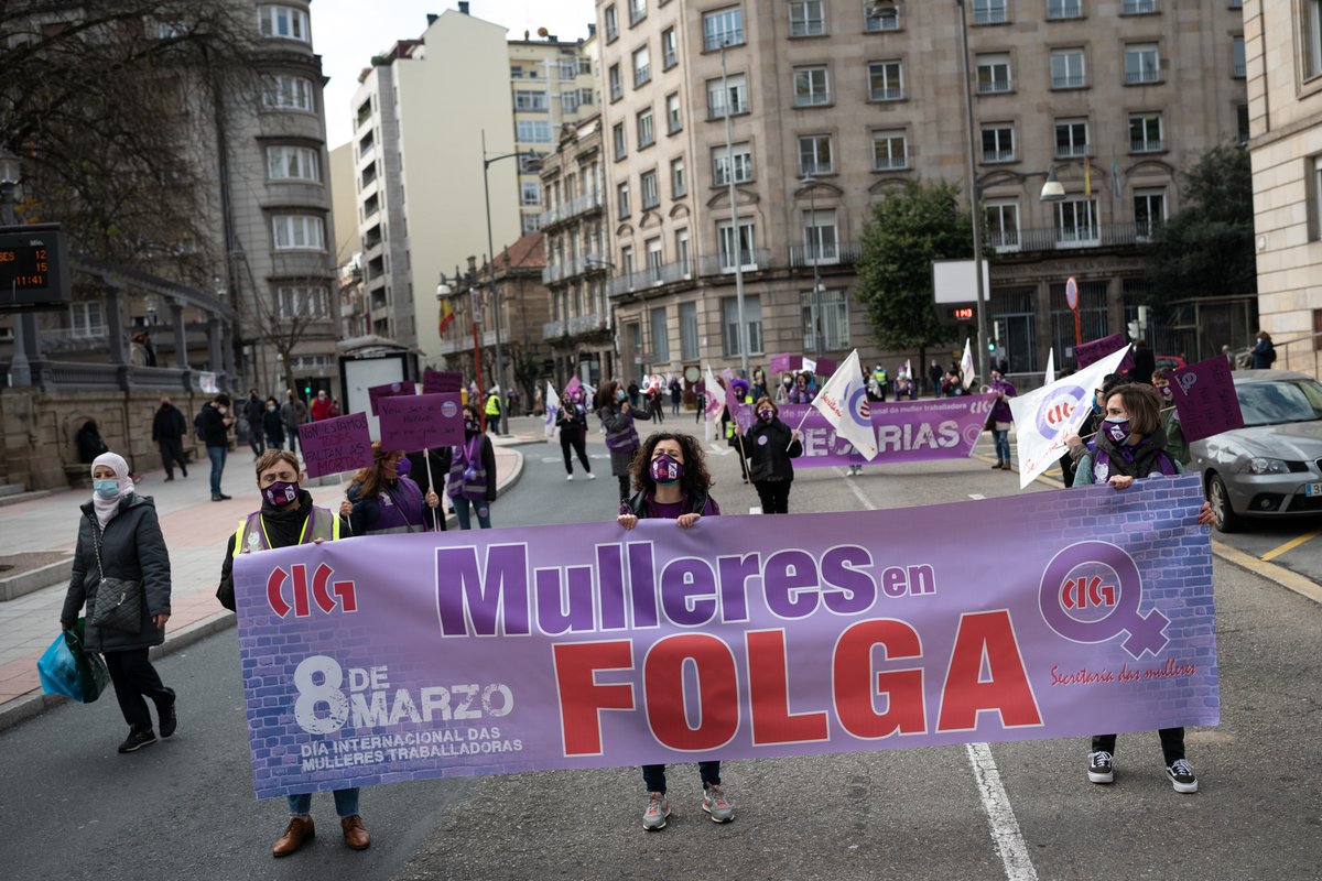 OscarPinal's tweet photo. Concentración #8M2021 organizada pola @CIGAutonomicaOU no Día internacional das mulleres traballadoras.
#FolgaFeminista #FolgaDeMulleres
Ourense, 08/03/2021. © Óscar Pinal https://t.co/BlOFWdMpbv