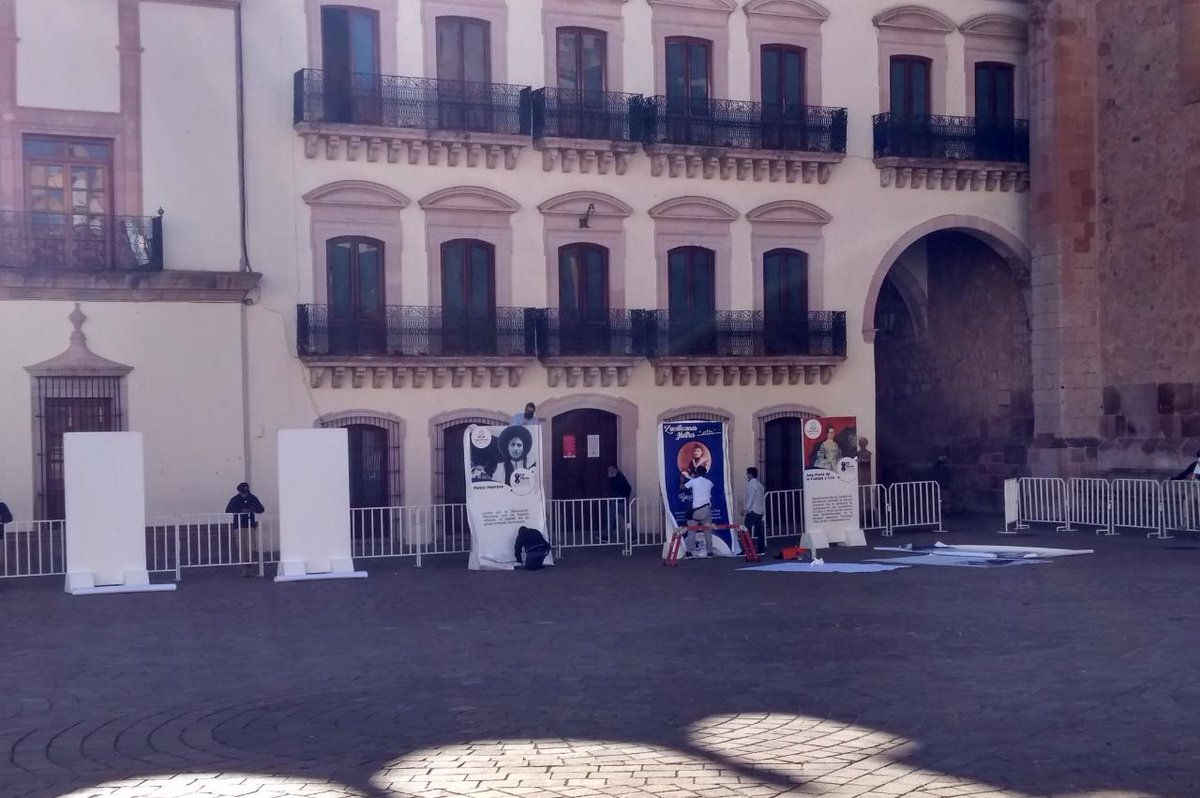 8M2021ZAC's tweet photo. La Plaza de Arma aguarda nuestra llegada

 🚺♀️👩‍🌾👩‍🏫👩‍🍳👩‍🔧👩‍🏭👩‍💼👩‍🔬👩‍💻👩‍🎤👩‍🎨🕵‍♀️👷‍♀️👸🧕🤱

#Paro8M2021Zac
#8M2021Zac https://t.co/q2R9nahJBI