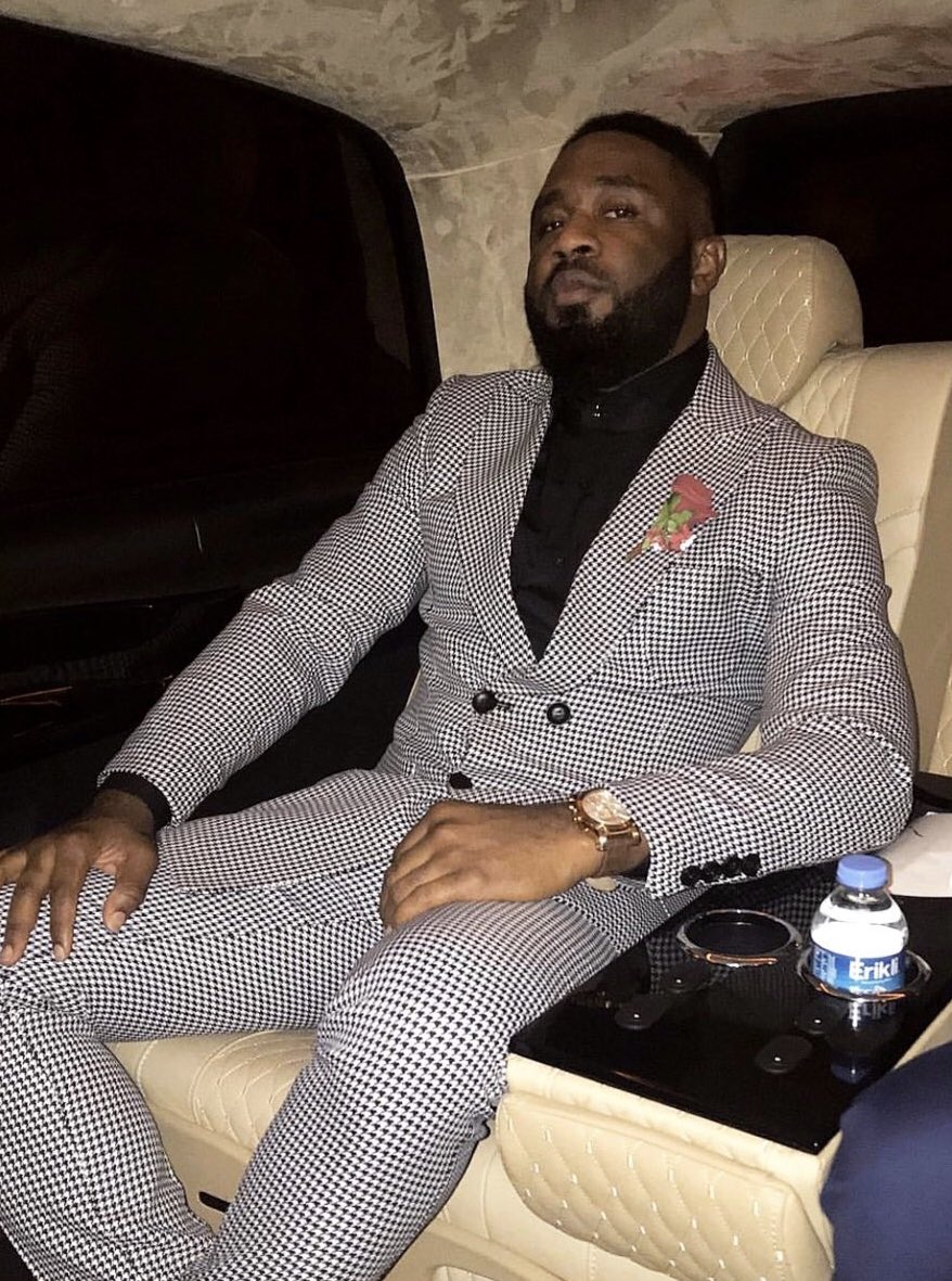xoxo_ebby's tweet photo. Wishing this guy @Praiz8 a Happy Birthday &amp; a small small break from TTrapping  🙏🏽 Abeg abeg just give me 1 day rest of your traps 😂 ~ Enjoy yourself #ToTheMoon &amp; back #King Luv Ya Xoxo 💋 https://t.co/PrETXep1W1