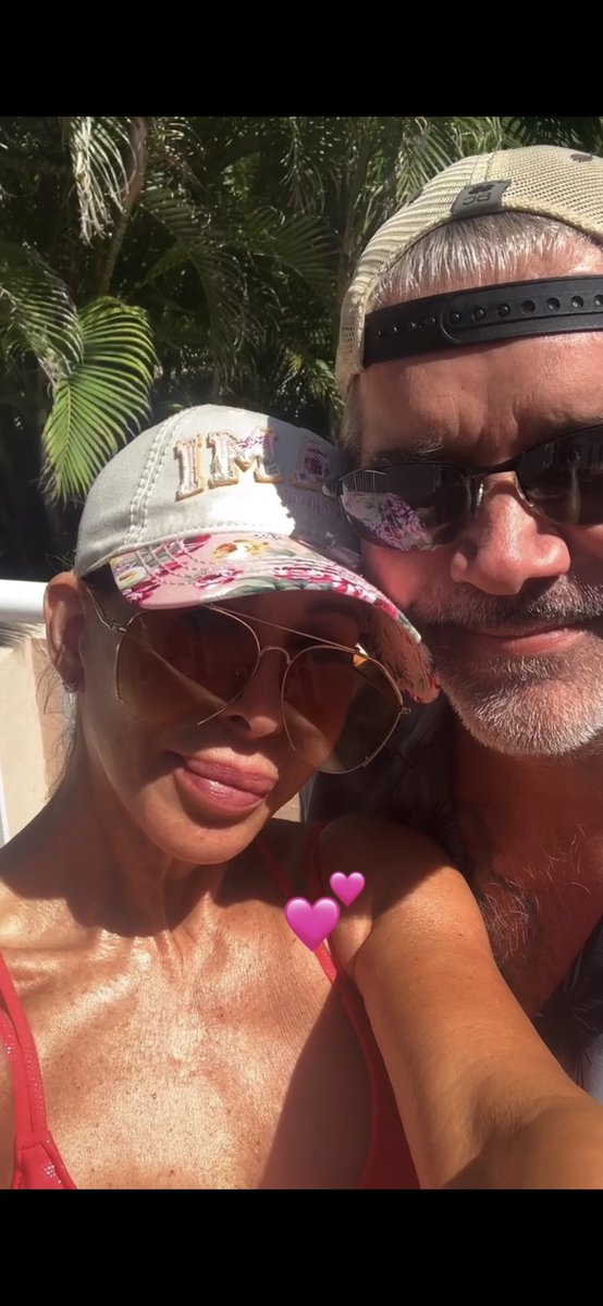 jerseytoboca's tweet photo. Beautiful Sunday walk🌴💋😘 https://t.co/zX0JWfoGUn