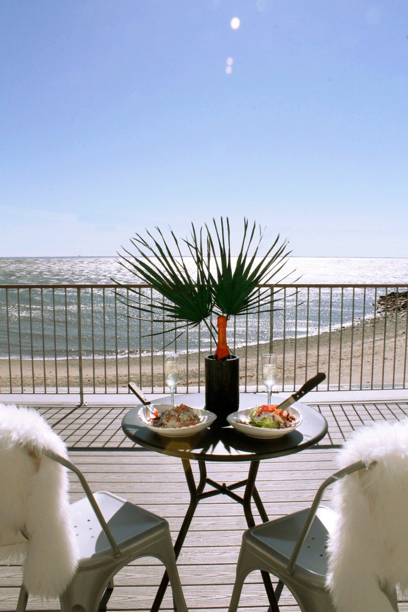 surfsidehotel's tweet photo. A delicious four course meal with this view? I think so... https://t.co/PdXF74hNet