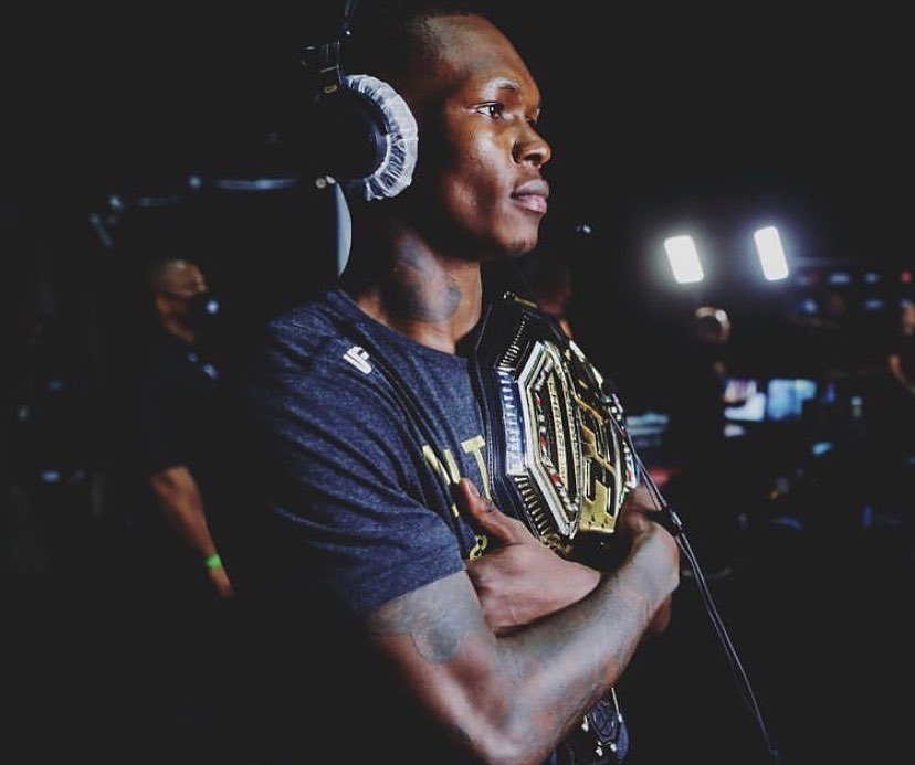 Israel Adesanya: “Kick boksta kaybettim. Boksta kaybettim. Hayatta kaybettim. Aşkta kaybettim, ailede kaybettim. Hayat böyledir, her zaman kazanamazsınız.”