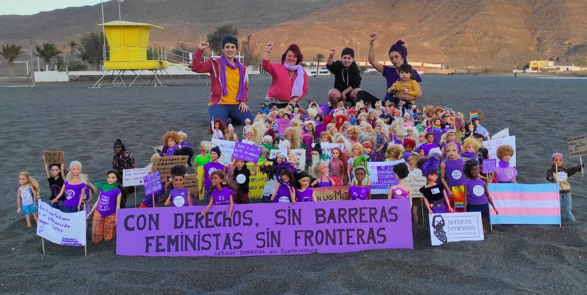 JoseCaraba1's tweet photo. #8M2021 
Quién dijo que no había concentraciones?
Gran Tarajal, #Fuerteventura.
#GENIAS 😍💜💜💜💜💜💜💜
#QueNadaNosLimite https://t.co/ux9BDuwVN9