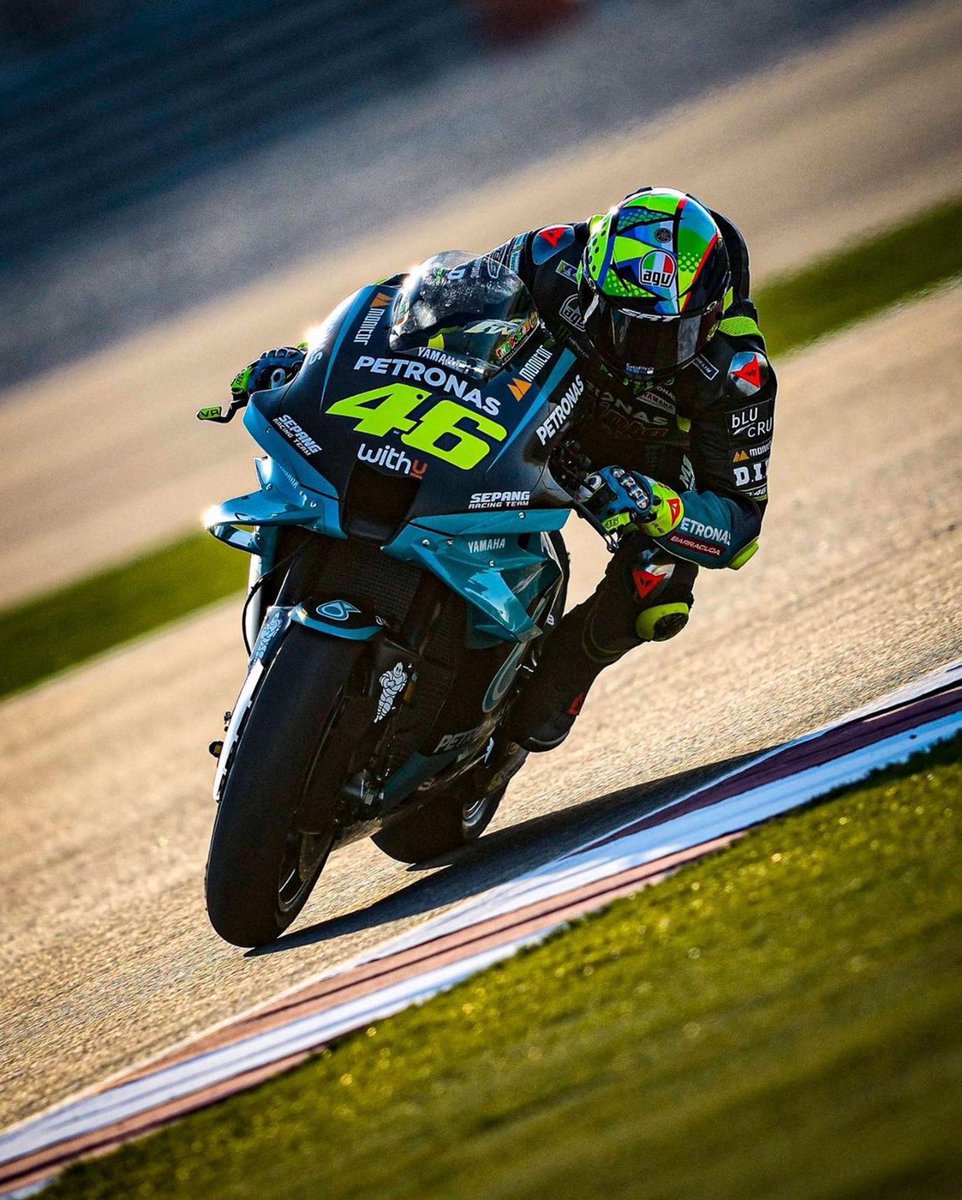 ValeYellow46's tweet photo. Losail circuit,Qatar
MotoGP test,day2
📸 by @FAlex79 https://t.co/AYQfl8xzvl