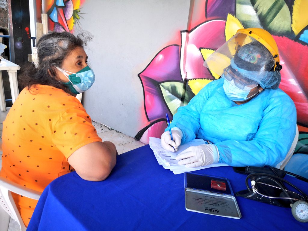 Roberto65018097's tweet photo. 👩⚕️👨⚕️ Nuestro equipo de Promoción de Salud SS, llega esta mañana hasta la Com. Hermosa Provincia DI, aquí atendemos a las familias capitalinas con salud integral y gratuita. #SSESSALUD https://t.co/o3QdrYQvDe