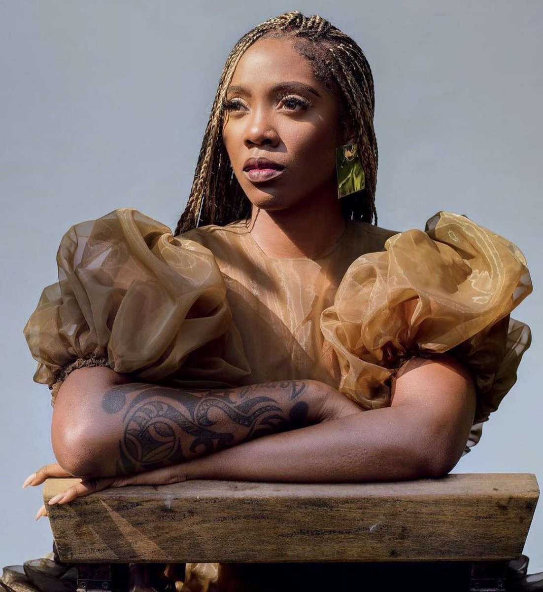 StyleemixC's tweet photo. Happy International Women’s Day!

Today we celebrate strong women who dare to make a different!

May we know them , may we be them .

SM Belle : @tiwasavage 

#styleemix #iwd #choosetochallenge #fashion #iwd2021 https://t.co/zfy5OpMKvZ
