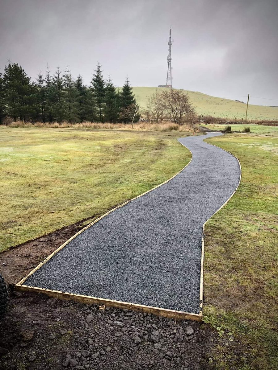 DuraBunker's tweet photo. Drained Stone sub-base, 1st course SBR rubber, 2nd course colour through EPDM rubber. Result = #DuraPath @MaestegGolfClub ideal 4 walkways, buggy paths &amp; high ware areas
Thnx as ever 2 @MaestegGreens @JamesMatthewman &amp; team 4 support @DuraBunker #defineyourownpath #DuraPath https://t.co/CXOiVuTFDJ