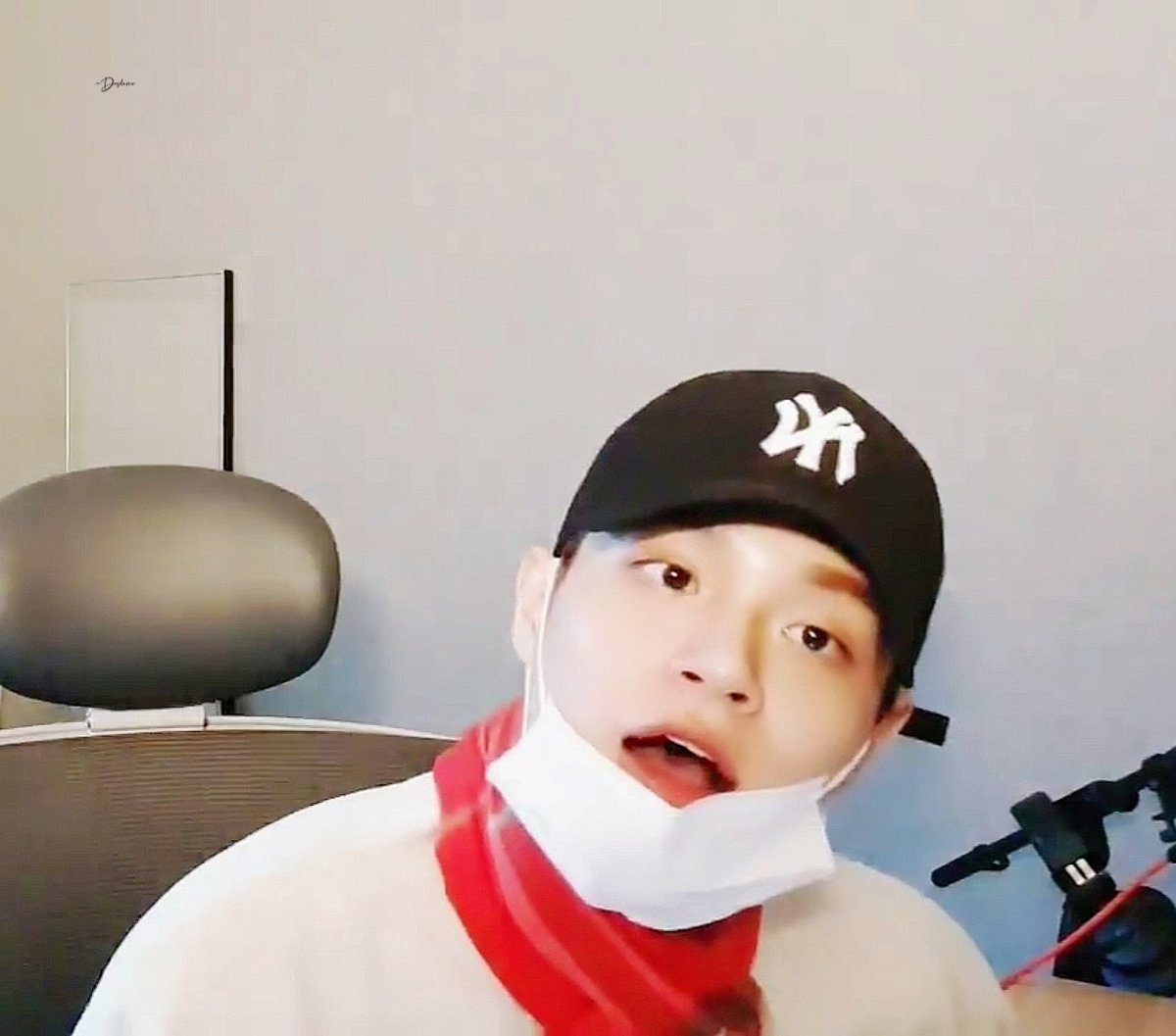 Desdemo0129's tweet photo. 💜
#이대휘 #DAEHWI  #AB6IX 
#LEEDAEHWI #대휘 https://t.co/jixLdRIqfR