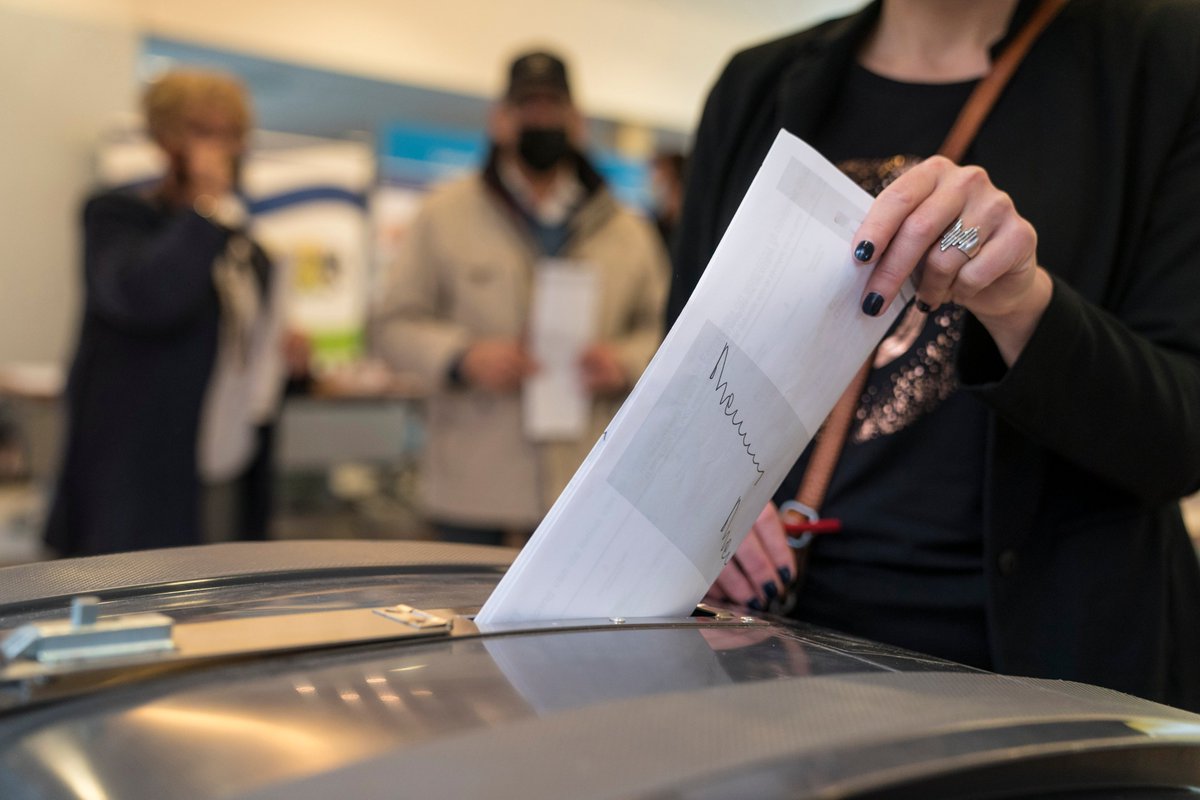 Op woensdag 17 maart zijn de Tweede Kamerverkiezingen.

Risicogroepen kunnen al op 15 en 16 maart stemmen bij 4 stembureaus. Kijk voor deze stembureaus en meer informatie op kampen.nl/verkiezingen.

#elkestemtelt #verkiezingen #TK2021