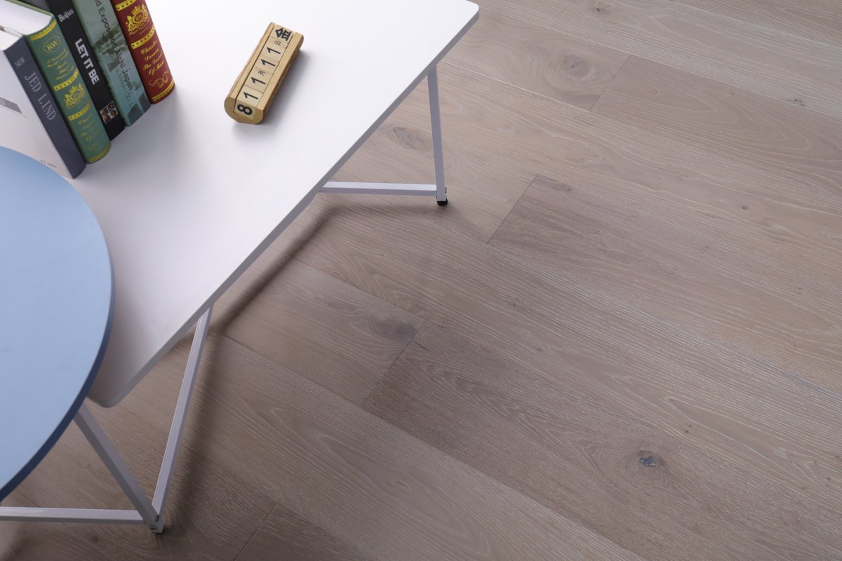 Napoleon
Oak Engineered Flooring
ABC grade
15/3x190x1900
Email : hoque@alifloors.com, myalifloors@gmail.com
Contact : +8613867292344 (WhatsApp,Wechat)
#oak #oakflooring #engineeredflooring