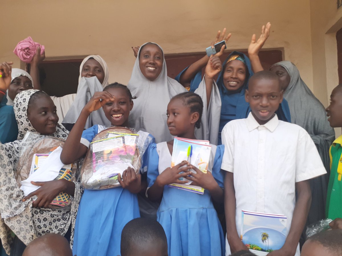 Uwemedimo_f's tweet photo. Happy International Women day to all our amazing volunteers and mothers.
Thank you for being an inspiration to our young girls.
#internationalwomensday2021 #WomensHistoryMonth #IWD2021 #internationalwomensday #choosetochallenge2021 #womensupportingwomen #WomenInspiringWomen https://t.co/1yjcayNhdl