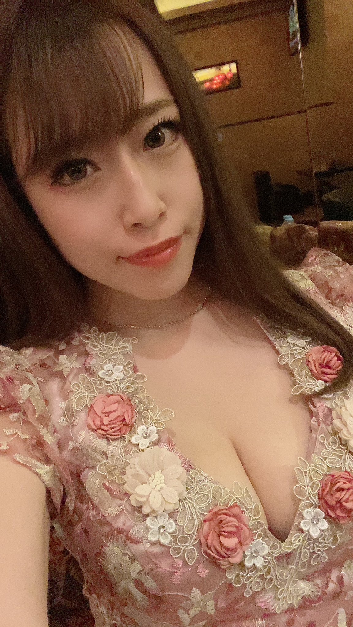 なるみ on X: お久しぶりです、成海さやかです 急ですが本日からレッドドラゴンさんに入店しました！！！ 六本木にてお待ちしております🥰  今後はシフト決まり次第報告していきます✨ 一緒にお酒飲みましょー！！ 感染症対策バッチリなのでご来店お待ちしてます ...