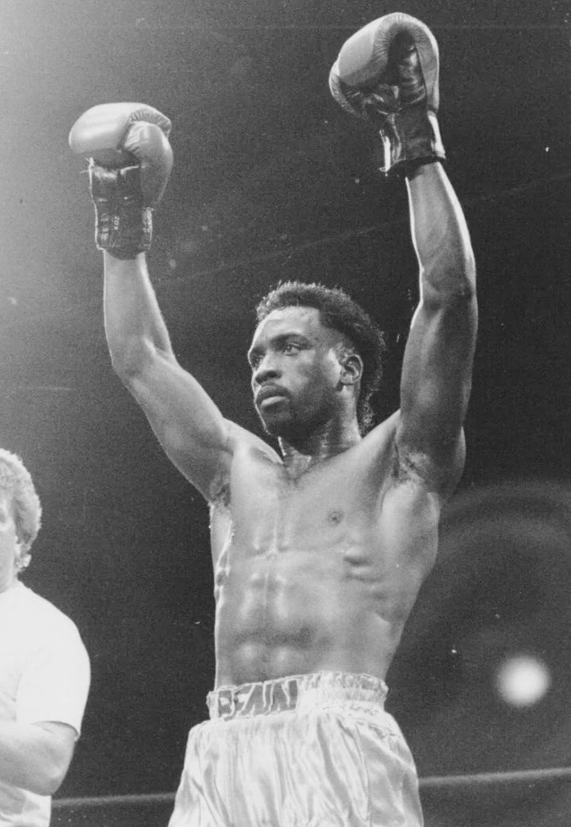 LDNBOXHISTORY's tweet photo. The seemingly unstoppable Nigel Benn records another first round KO as he stops Zambian Micheal Chilambe in just 67 seconds to retain his Commonwealth Middleweight Title at The Royal Albert Hall in February 1989. https://t.co/t1hBY50NrW