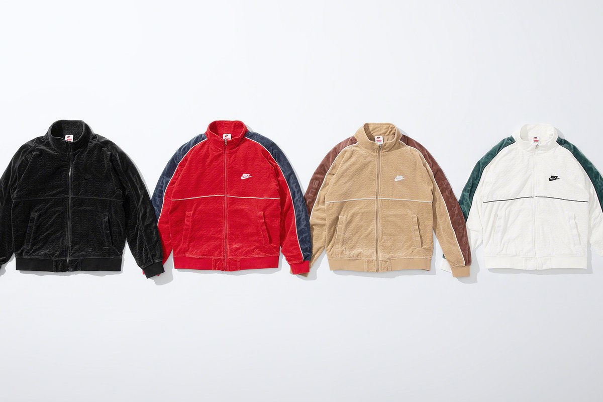laroutineyt's tweet image. Supreme x Nike cette semaine une fois de plus !
Vous kiffez ??? Quelle dinguerie, délire simple et aspect vintage, ça défonce imo 🧐