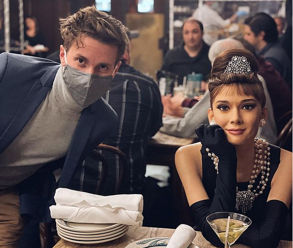 GiocattoliGo's tweet photo. Ecco dove si può cenare con le #star del #cinema (di cera) 🤩🤩🤩

https://t.co/4GvIdlySRM https://t.co/IrTZvvtcj3