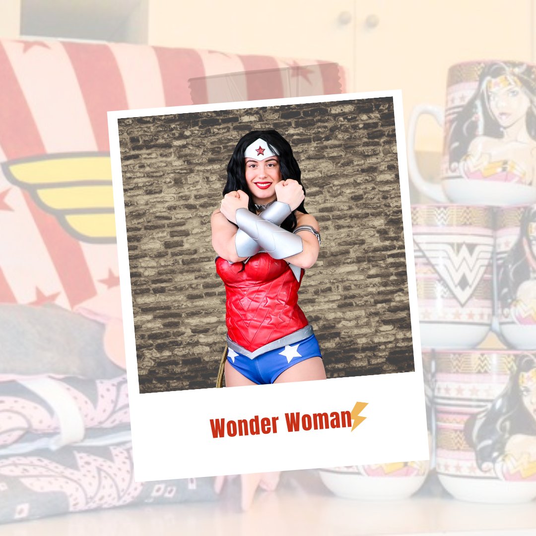 ticknbox_es's tweet photo. ¿Sabías que #WonderWoman fue creada como una heroína que representase la liberación de la mujer?🦹🏻‍♀️💜 

Su creación se inspiró en los movimientos feministas de principios del siglo XX, rompiendo con el tópico de que una mujer necesita ser salvada por un hombre.💪🏼
#8M2021 https://t.co/kgaZz7qPCi